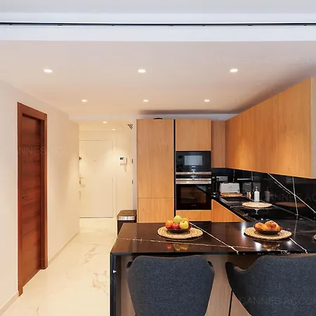 Gray 3e1 Apartament